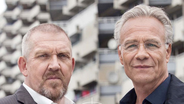 Die zu vertonende Szene stammt aus einem Kölner Tatort mit Dietmar Bär und Klaus J. Behrendt. Szenenbild "Tatort: Kartenhaus" | Bild: WDR / Martin Menke.