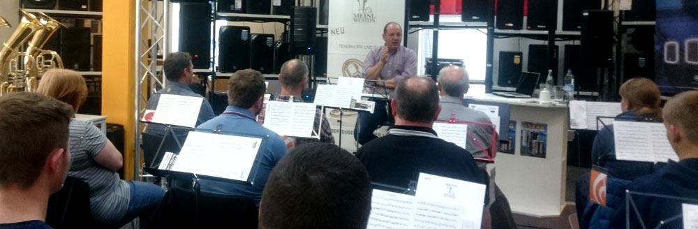 Bariton- und Tenorhornworkshop mit Berthold Schick im Musikhaus Kirstein. Bariton- und Tenorhornworkshop mit Berthold Schick im Musikhaus Kirstein.