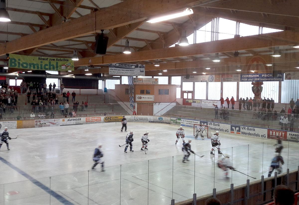 Die Eissporthalle Peißenberg: gute Beschallung ist Pflicht!