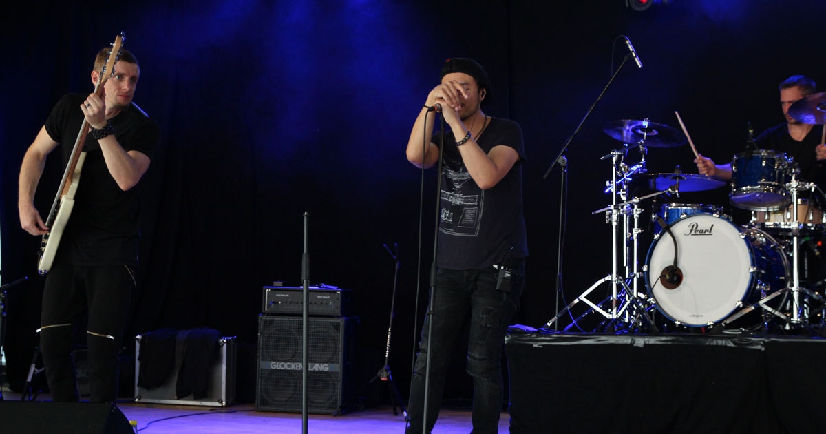 MusiConnect 2017: Live-Acts: Mr. Serious + The Groove Monkeys.