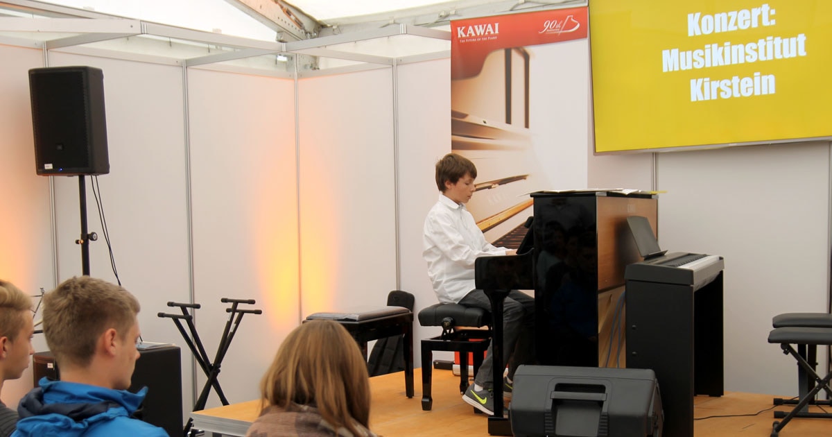 MusiConnect 2017: Live-Acts: Musikinstitut Kirstein.