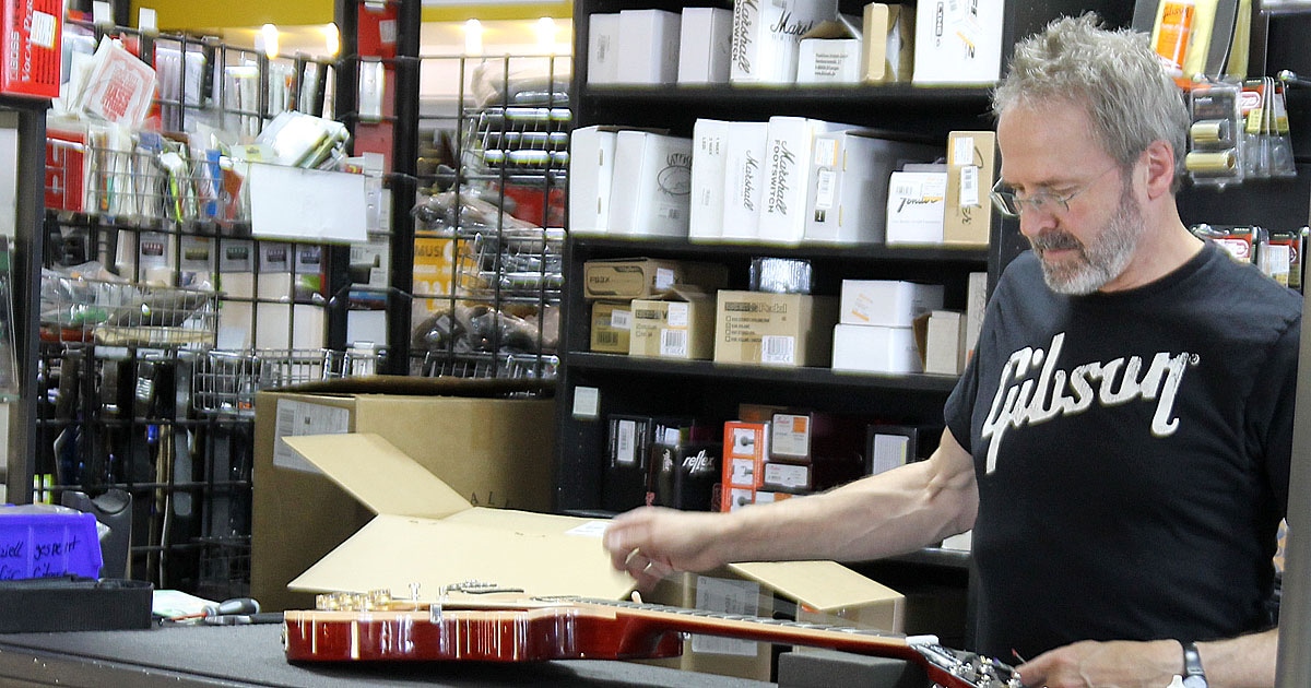MusiConnect 2017: Workshops und Specials: Gibson Restring Day.