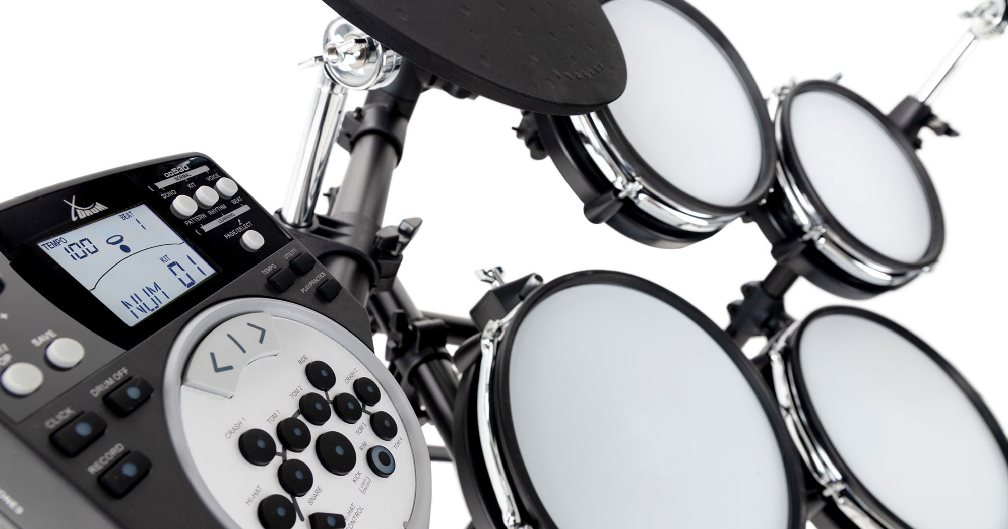 Modul und Pads des E-Drum-Sets XDrum DD-530.