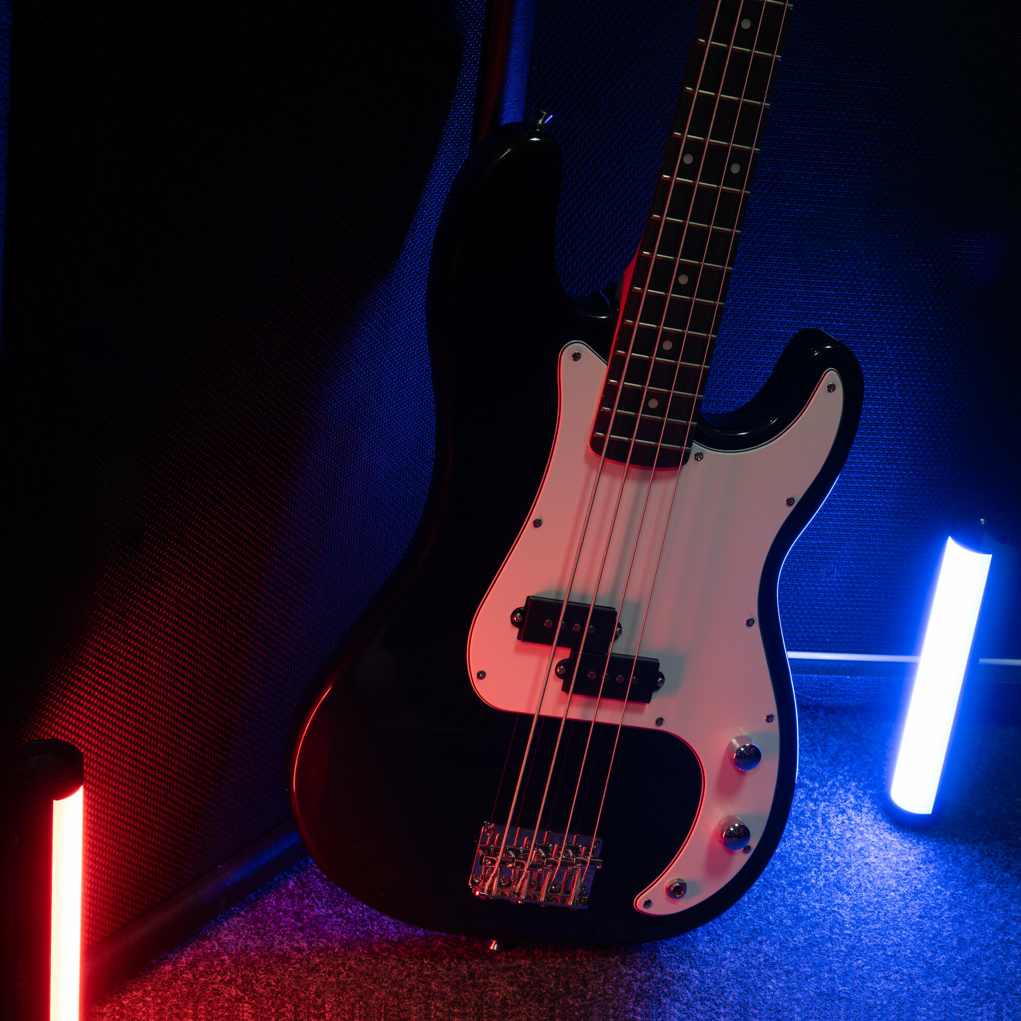 Rocktile Puncher E-Bass Black Abbildung 2