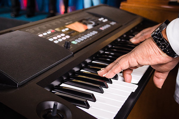 Erweitern Sie das Instrument mit Styles aus der umfangreichen KORG Library