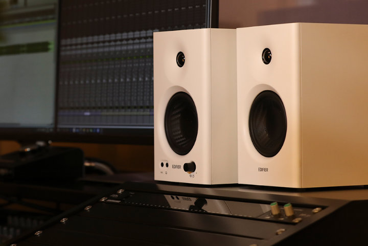 Gros plan du moniteur