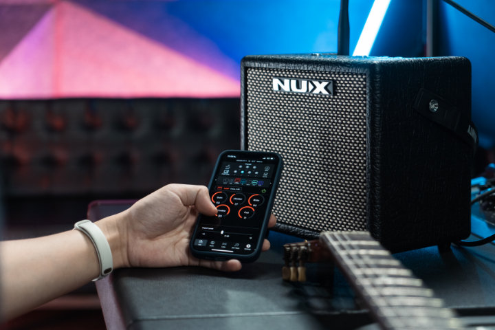 NUX Mighty 8 MK II Bluetooth Modeling Amp
