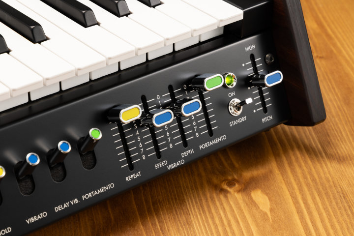 Synthesizer