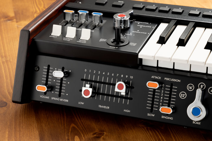 Synthesizer