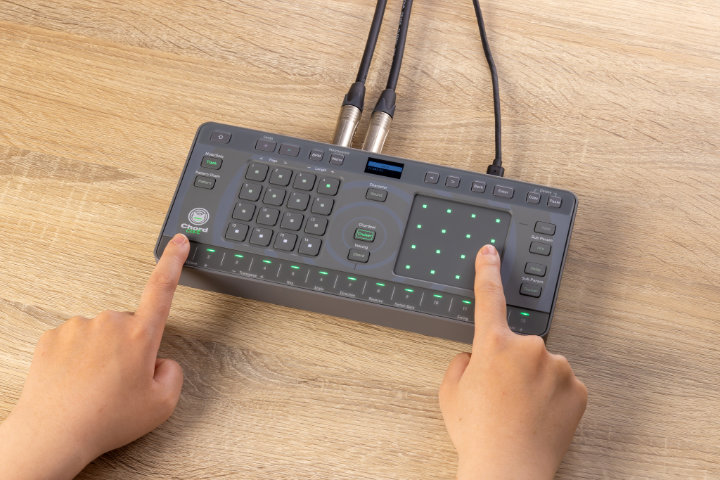 AlphaTheta Chordcat Groovebox