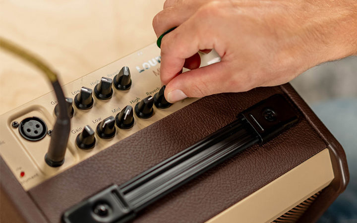 Integrierter Reverb und Chorus für mehr Klangtiefe