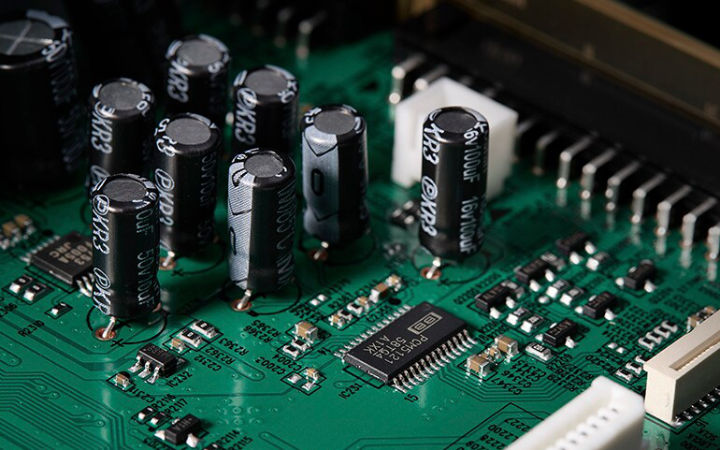 Powerful amplifier technology with precise sound reproduction