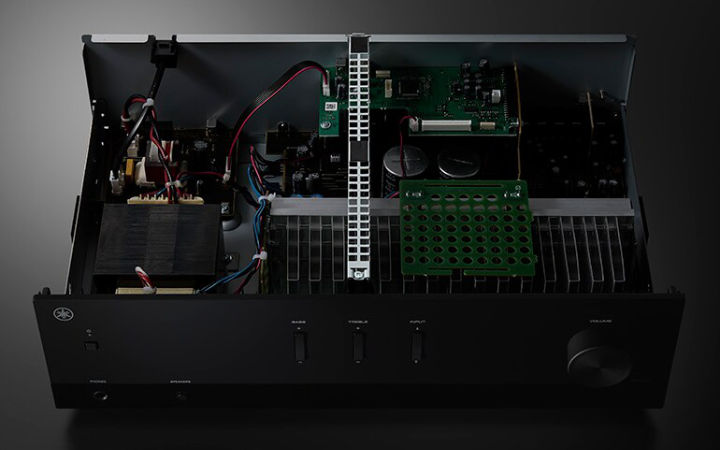 Robust chassis construction and reliable operation